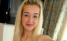 stunning blonde webcam